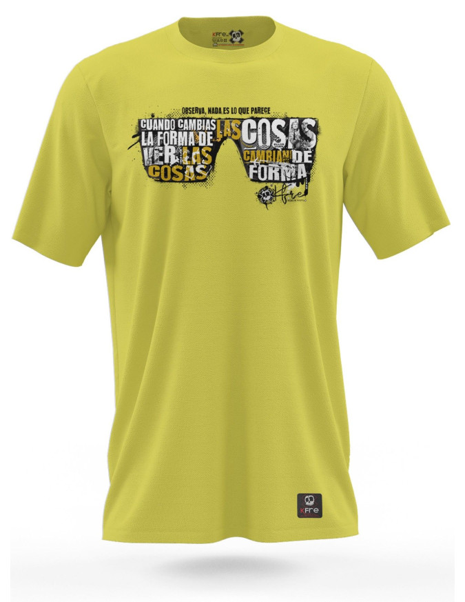 Camiseta NADA ES LO QUE PARECE