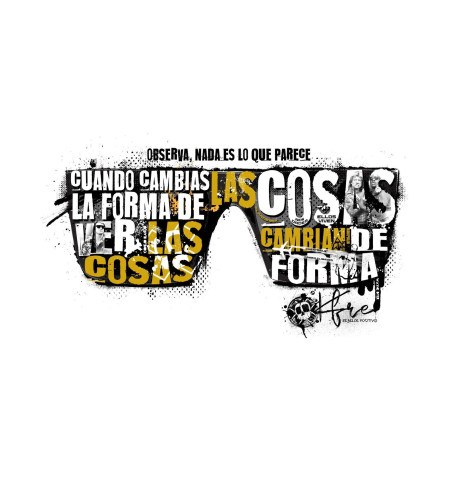 Camiseta NADA ES LO QUE PARECE