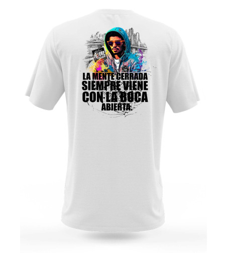 Camiseta MENTE CERRADA, BOCA ABIERTA